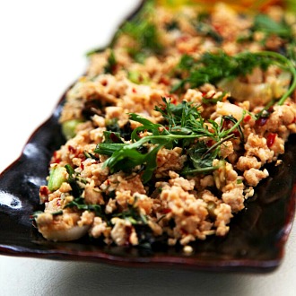 Larb Gai (Thai Minced Chicken Salad) Recipe by Kanokwan - NDTV Food